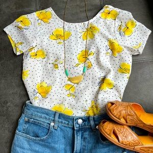 Abercrombie & Fitch. XSmall. Yellow floral blouse.